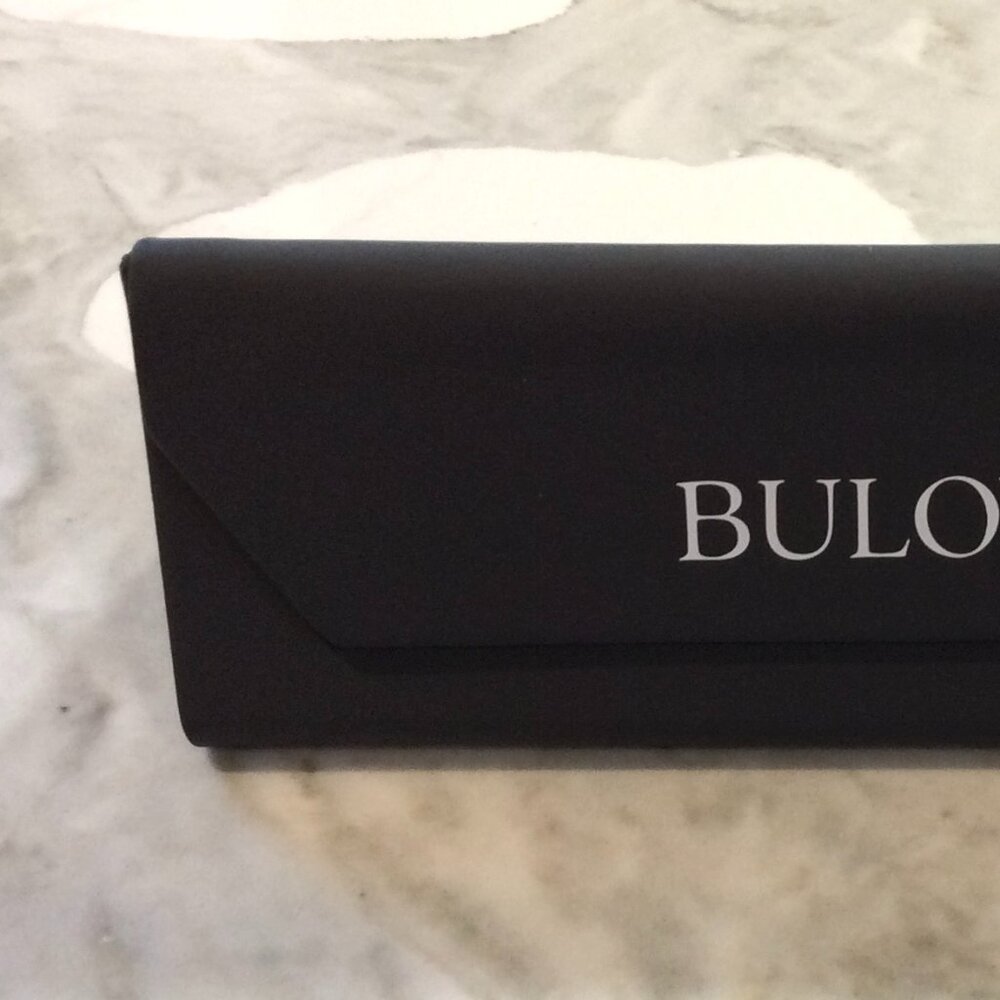 Bulova Triangular Foldable Eyeglass/Sunglass Leat… - image 3